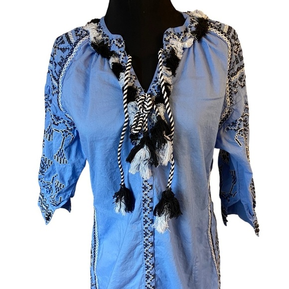 Gueanor Blue Embroidered Long Sleeve Tunic Dress - Picture 2 of 12